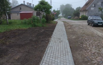 Zdjęcie do Powstał chodnik w Głogowińcu 