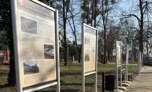 Zdjęcie do Plenerowa wystawa w parku przy GCKiB
